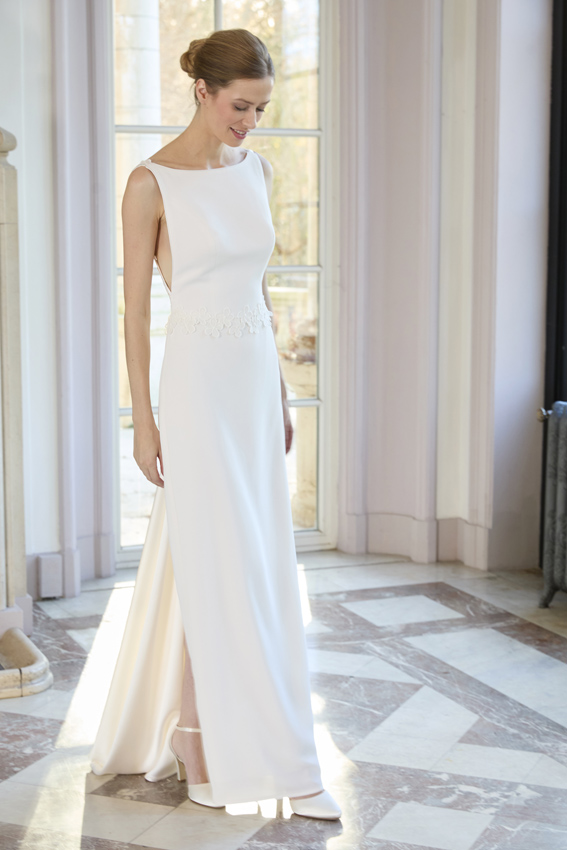 Robe de mariée élégante et minimaliste